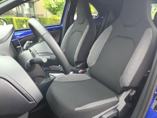 Toyota Aygo 1.0 VVT-i MT Play | BTW auto | NL Auto | Apple CarPlay | Rijklaar incl. garantie | ActivLease financial lease