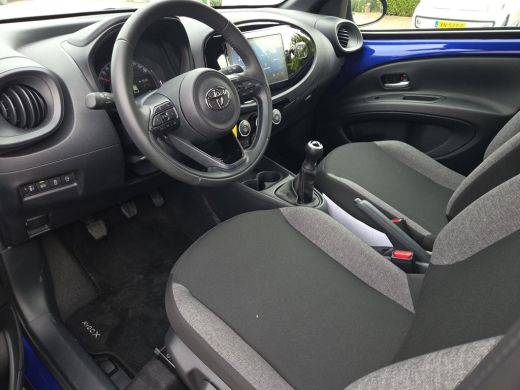 Toyota Aygo 1.0 VVT-i MT Play | BTW auto | NL Auto | Apple CarPlay | Rijklaar incl. garantie | ActivLease financial lease