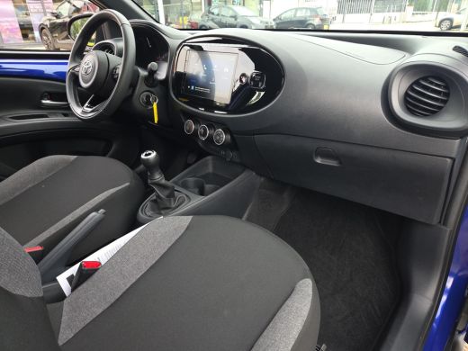 Toyota Aygo 1.0 VVT-i MT Play | BTW auto | NL Auto | Apple CarPlay | Rijklaar incl. garantie | ActivLease financial lease