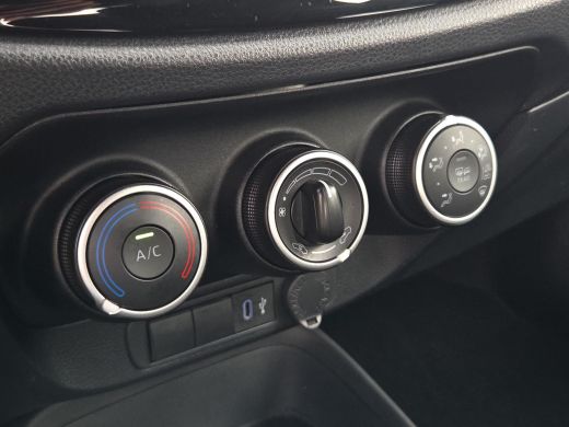 Toyota Aygo 1.0 VVT-i MT Play | BTW auto | NL Auto | Apple CarPlay | Rijklaar incl. garantie | ActivLease financial lease