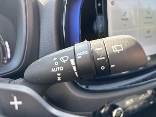 Toyota Aygo 1.0 VVT-i S-CVT Envy | BTW| tot 10 jr Fabrieksgarantie | Navigatie | Achteruitrijcamera | Trekhaak | ActivLease financial lease