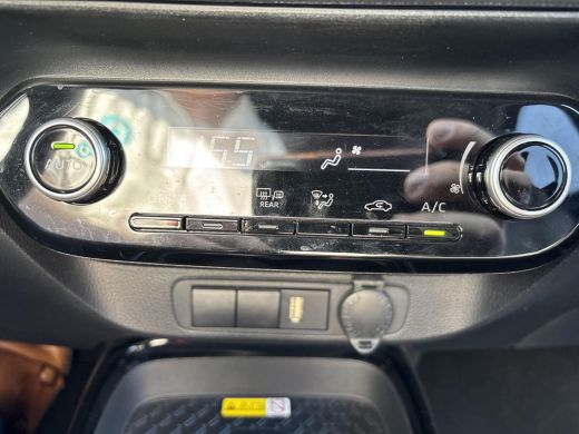 Toyota Aygo 1.0 VVT-i S-CVT Envy | BTW| tot 10 jr Fabrieksgarantie | Navigatie | Achteruitrijcamera | Trekhaak | ActivLease financial lease