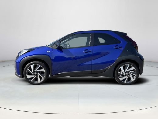 Toyota Aygo 1.0 VVT-i S-CVT Envy | BTW| tot 10 jr Fabrieksgarantie | Navigatie | Achteruitrijcamera | Trekhaak | ActivLease financial lease