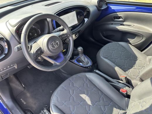 Toyota Aygo 1.0 VVT-i S-CVT Envy | BTW| tot 10 jr Fabrieksgarantie | Navigatie | Achteruitrijcamera | Trekhaak | ActivLease financial lease