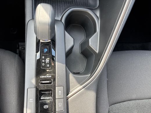 Toyota C-HR 1.8 Hybrid 140 Active | BTW !! | tot 10 jaar Fabrieksgarantie | Apple Carplay Android Auto| BTW  | ActivLease financial lease