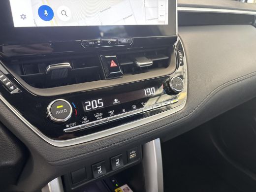 Toyota Corolla Cross 2.0 High Power Hybrid First Edition ActivLease financial lease