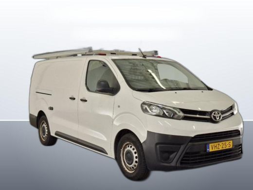 Toyota ProAce 2.0 D-4D LANG L3H1 IMPERIAAL 2500KG TREKHAAK ActivLease financial lease