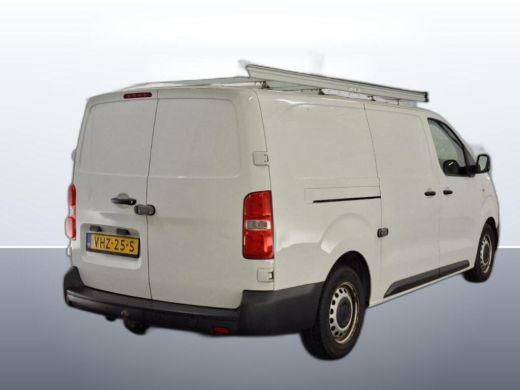 Toyota ProAce 2.0 D-4D LANG L3H1 IMPERIAAL 2500KG TREKHAAK ActivLease financial lease