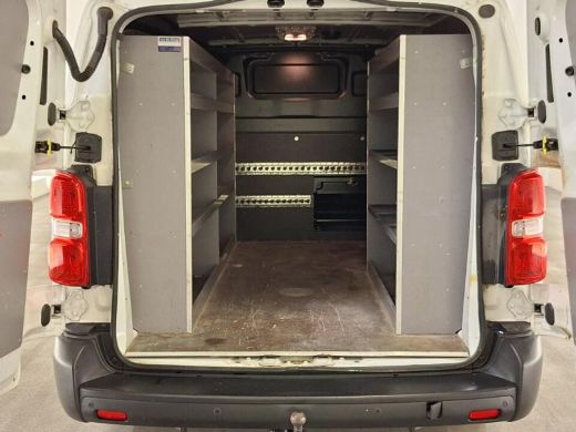 Toyota ProAce 2.0 D-4D LANG L3H1 IMPERIAAL 2500KG TREKHAAK ActivLease financial lease
