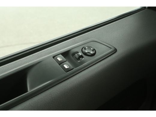 Toyota ProAce 75 kWh Extra Range Navigator L2H1 | Snelladen | SOH 92% | Werkverkeer bord | Airco | Cruise | Car... ActivLease financial lease