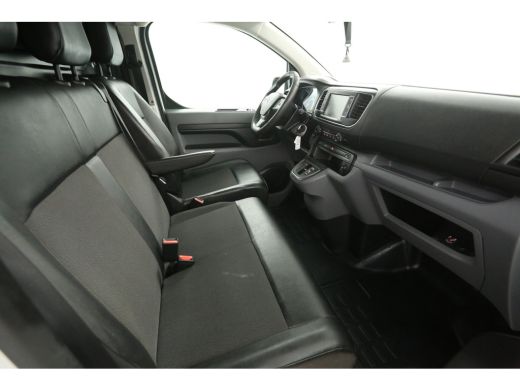 Toyota ProAce 75 kWh Extra Range Navigator L2H1 | Snelladen | SOH 92% | Werkverkeer bord | Airco | Cruise | Car... ActivLease financial lease