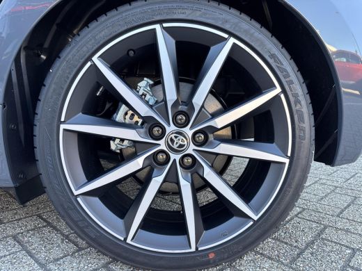 Toyota Yaris 1.5 Hybrid 130 GR SPORT | GR SPORT Plus Pack | ActivLease financial lease