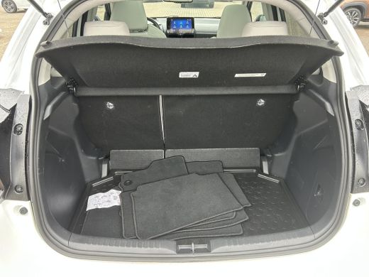 Toyota Yaris 1.5 Hybrid Executive ActivLease financial lease