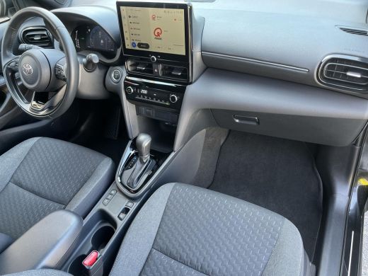 Toyota Yaris Cross 1.5 Hybrid 130 Dynamic | Carplay | Keyless entry | LED koplampen | 17 inch LM-velgen | ActivLease financial lease