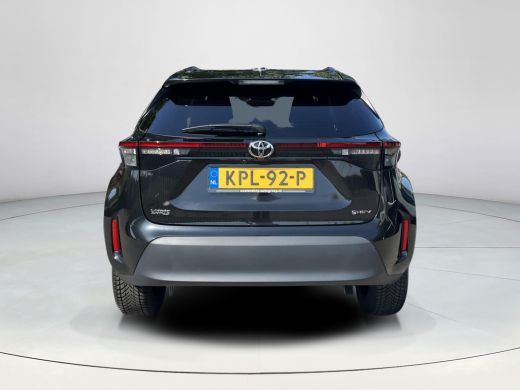 Toyota Yaris Cross 1.5 Hybrid 130 Dynamic | Carplay | Keyless entry | LED koplampen | 17 inch LM-velgen | ActivLease financial lease