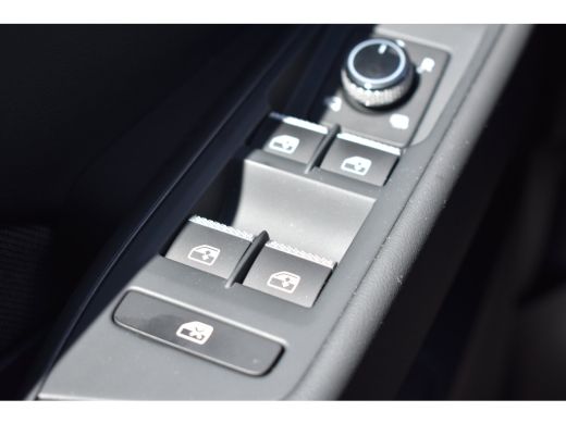 Volkswagen ID.3 Neo 50kWh ev life 125kW aut | STEUNHAAK | CAMERA | STUUR + STOEL VERW. | FULL.LED | APP.CONNECT | KEY... ActivLease financial lease