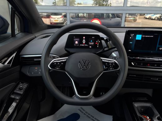 Volkswagen ID.4 Pure 52 kWh 150 pk | SoH 90,38% | Apple Carplay | Cruise control adaptief | Lane Assist ActivLease financial lease