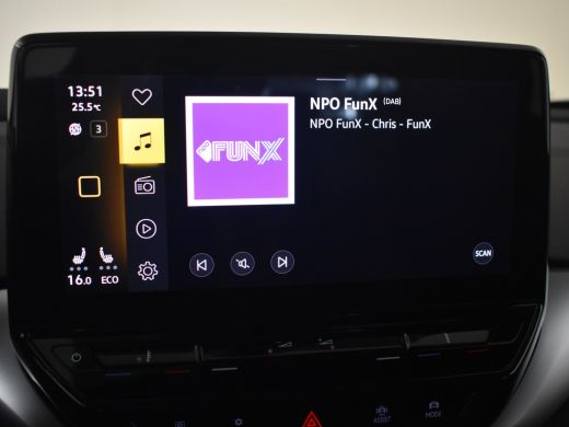 Volkswagen ID.4 Pure | Cruise control Adapt | App Connect | Parkeersensoren voor/achter | Stuur/stoelverwarming |... ActivLease financial lease