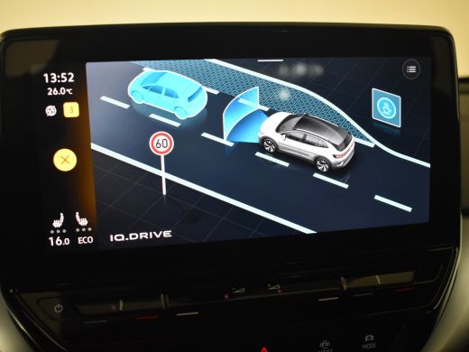 Volkswagen ID.4 Pure | Cruise control Adapt | App Connect | Parkeersensoren voor/achter | Stuur/stoelverwarming |... ActivLease financial lease