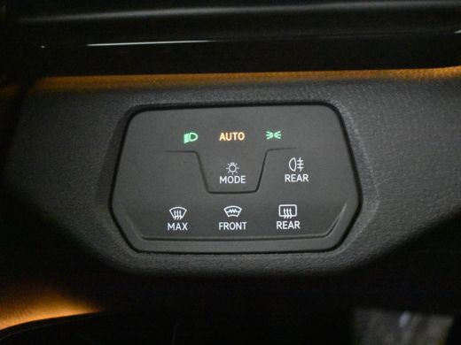 Volkswagen ID.4 Pure | Cruise control Adapt | App Connect | Parkeersensoren voor/achter | Stuur/stoelverwarming |... ActivLease financial lease