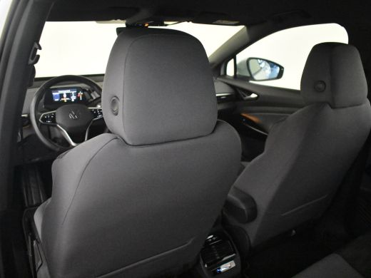 Volkswagen ID.4 Pure | Cruise control Adapt | App Connect | Parkeersensoren voor/achter | Stuur/stoelverwarming |... ActivLease financial lease
