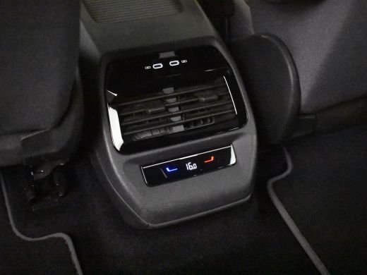 Volkswagen ID.4 Pure | Cruise control Adapt | App Connect | Parkeersensoren voor/achter | Stuur/stoelverwarming |... ActivLease financial lease