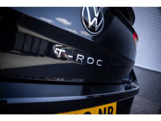 Volkswagen T-Roc 1.5 TSI R-Line | Achteruitrijcamera | Airco (automatisch) | Matrix LED koplampen ActivLease financial lease