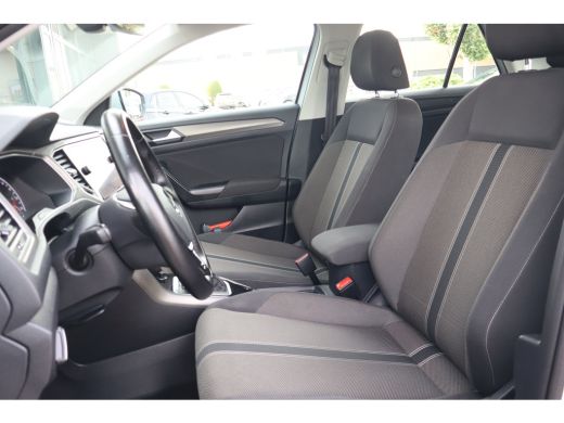 Volkswagen T-Roc 1.5 TSI Style| TREKHAAK | AUTOMAAT | 16"LMV | Bluetooth telefoonvoorbereiding | Bots waarschuwing... ActivLease financial lease