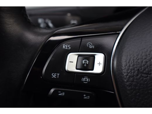 Volkswagen T-Roc 1.5 TSI Style| TREKHAAK | AUTOMAAT | 16"LMV | Bluetooth telefoonvoorbereiding | Bots waarschuwing... ActivLease financial lease
