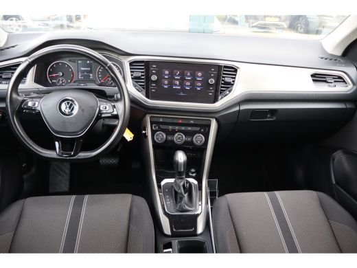 Volkswagen T-Roc 1.5 TSI Style| TREKHAAK | AUTOMAAT | 16"LMV | Bluetooth telefoonvoorbereiding | Bots waarschuwing... ActivLease financial lease