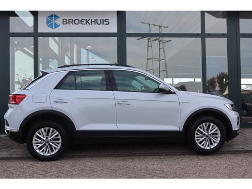 Volkswagen T-Roc 1.5 TSI Style| TREKHAAK | AUTOMAAT | 16"LMV | Bluetooth telefoonvoorbereiding | Bots waarschuwing... ActivLease financial lease