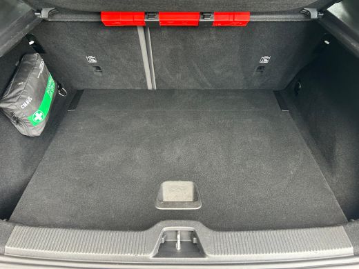 Volvo  EX30 Single Motor Extended Range Plus 69 kWh | Harman/Kardon | Warmtepomp | Camera | Pilot Assist | ActivLease financial lease