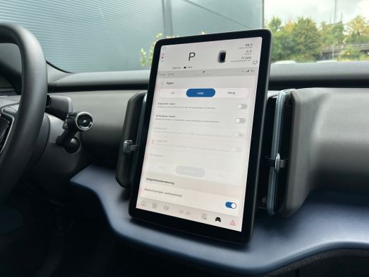 Volvo  EX30 Single Motor Extended Range Plus 69 kWh | Harman/Kardon | Warmtepomp | Camera | Pilot Assist | ActivLease financial lease