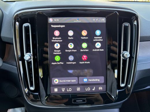 Volvo  XC40 Core Recharge Pure Electric 2WD SOH 98% | STOEL STUUR VERWARMING | RIJKLAAR MET 12 MND BOVAG GARA... ActivLease financial lease