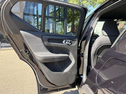 Volvo  XC40 Plus Recharge Pure Electric 2WD SOH 96% | ELEKTRISCHE ACHTERKLEP | APPLE CARPLAY | STOEL- & STUUR... ActivLease financial lease