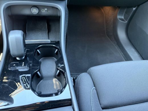 Volvo  XC40 Plus Recharge Pure Electric 2WD SOH 96% | ELEKTRISCHE ACHTERKLEP | APPLE CARPLAY | STOEL- & STUUR... ActivLease financial lease