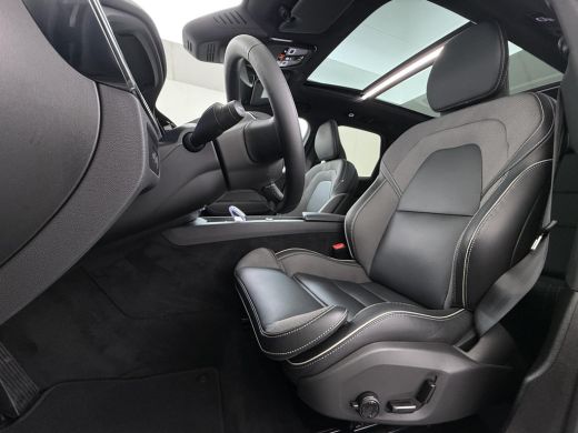 Volvo  XC60 2.0 T6 Plug-in hybrid AWD Plus Dark VAN:47.900,- VOOR:45.877,- UW HERFSTVOORDEEL:2.023,- ActivLease financial lease
