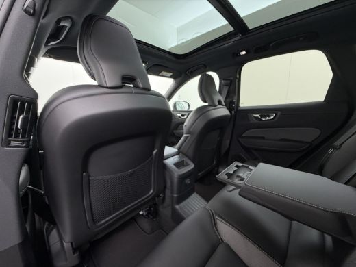 Volvo  XC60 2.0 T6 Plug-in hybrid AWD Plus Dark VAN:47.900,- VOOR:45.877,- UW HERFSTVOORDEEL:2.023,- ActivLease financial lease