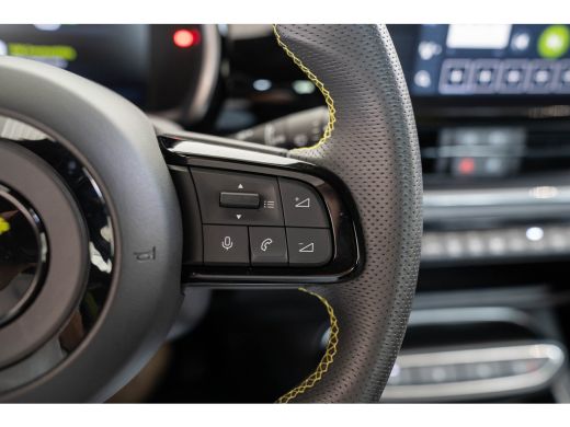 Abarth 600e Turismo 54 kWh | Tot 8 Jaar Garantie | SOH 98% | Adaptive Cruise | Apple Carplay & Android Auto |... ActivLease financial lease