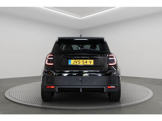 Abarth 600e Turismo 54 kWh | Tot 8 Jaar Garantie | SOH 98% | Adaptive Cruise | Apple Carplay & Android Auto |... ActivLease financial lease