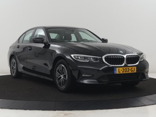 BMW 3 Serie 318i Business Edition | Cruise controle | Navigatie | Carplay | Park assist | Virtueel dahboard |... ActivLease financial lease