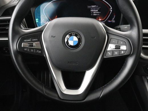 BMW 3 Serie 318i Business Edition | Cruise controle | Navigatie | Carplay | Park assist | Virtueel dahboard |... ActivLease financial lease