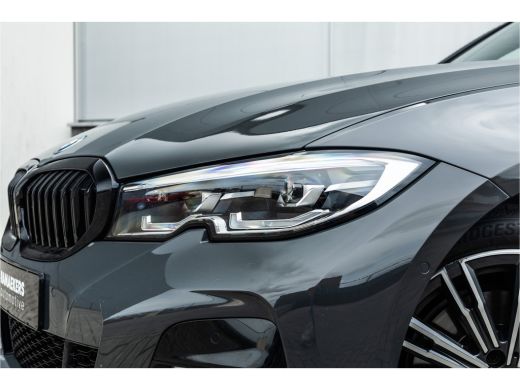 BMW 3 Serie 320e M-Sport Dravitgrau / Schaal stoel / HiFi / Camera / ActivLease financial lease