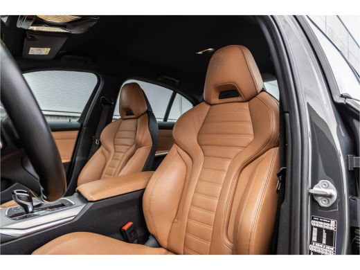 BMW 3 Serie 320e M-Sport Dravitgrau / Schaal stoel / HiFi / Camera / ActivLease financial lease