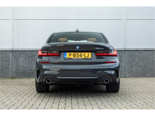 BMW 3 Serie 320e M-Sport Dravitgrau / Schaal stoel / HiFi / Camera / ActivLease financial lease