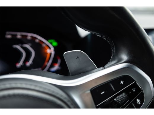 BMW 3 Serie Touring 320i M Sport High Ex Camera / HiFi / Trekhaak / 19inch / ActivLease financial lease