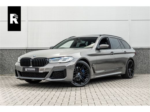 BMW 5 Serie Touring 530i High Executive M-Sport 20inch / Bernina Grau / Pano / Camera / Laser ActivLease financial lease