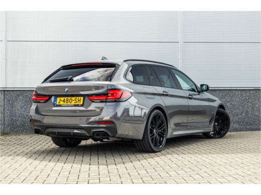 BMW 5 Serie Touring 530i High Executive M-Sport 20inch / Bernina Grau / Pano / Camera / Laser ActivLease financial lease