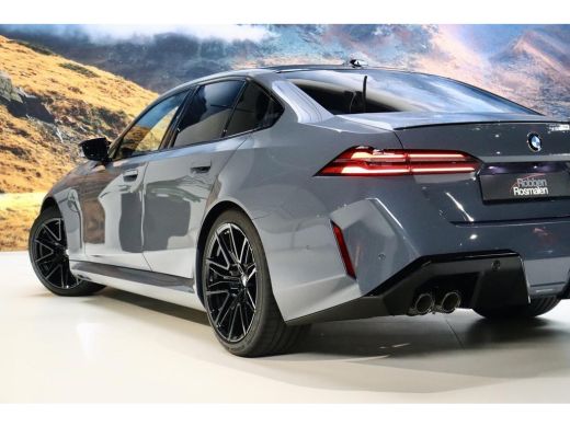 BMW M5 M5 |M Drivers|PANO|Storm Bay Met. ActivLease financial lease