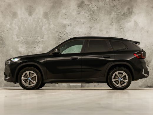 BMW X1 xDrive25e Sport Automaat 245Pk (APPLE CARPLAY, HEAD-UP DISPLAY, 360 CAMERA, GETINT GLAS, LEDER, S... ActivLease financial lease
